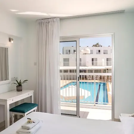 Mia Hotel Apartment Ayia Napa Exterior photo